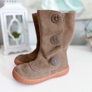 LIVIE & LUCA size 8 Tiempo Boots